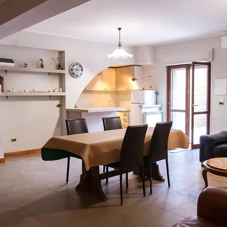 Donna Grazia Villa *