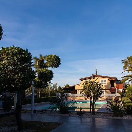 Donna Grazia Villa Trani