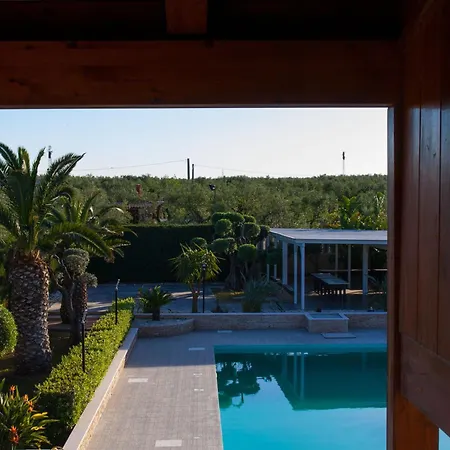 Donna Grazia Villa *