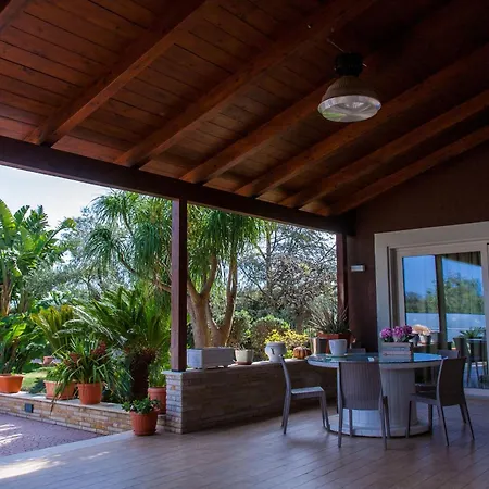 Donna Grazia Villa Trani