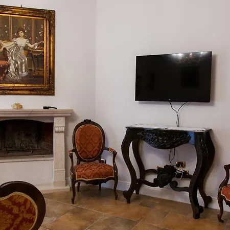 Donna Grazia Villa *